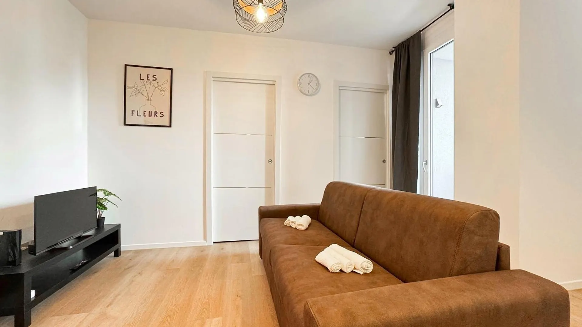 Loft Con Balcone 20 Minuti Dal Duomo Olympic Village Μιλάνο